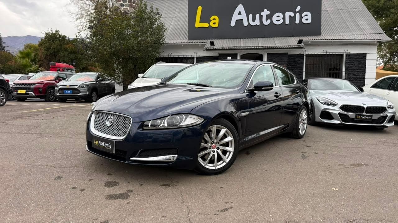 JAGUAR XF