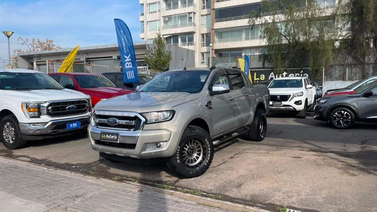 Ford RANGER DCAB LTD 4X4 3.2