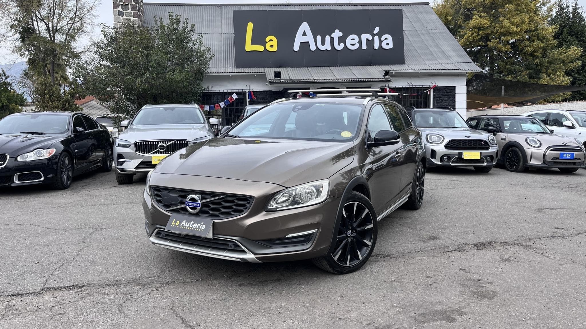 Volvo V60CC D4 LTD AWD 2.4 AUT
