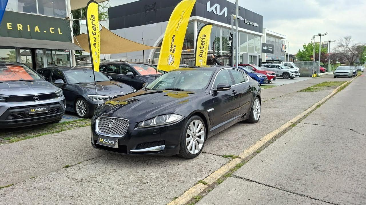 Jaguar XF 30