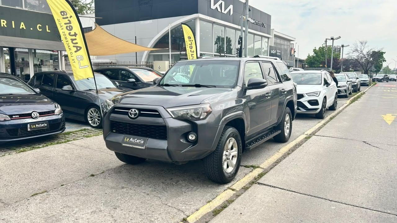 Toyota 4RUNNER 