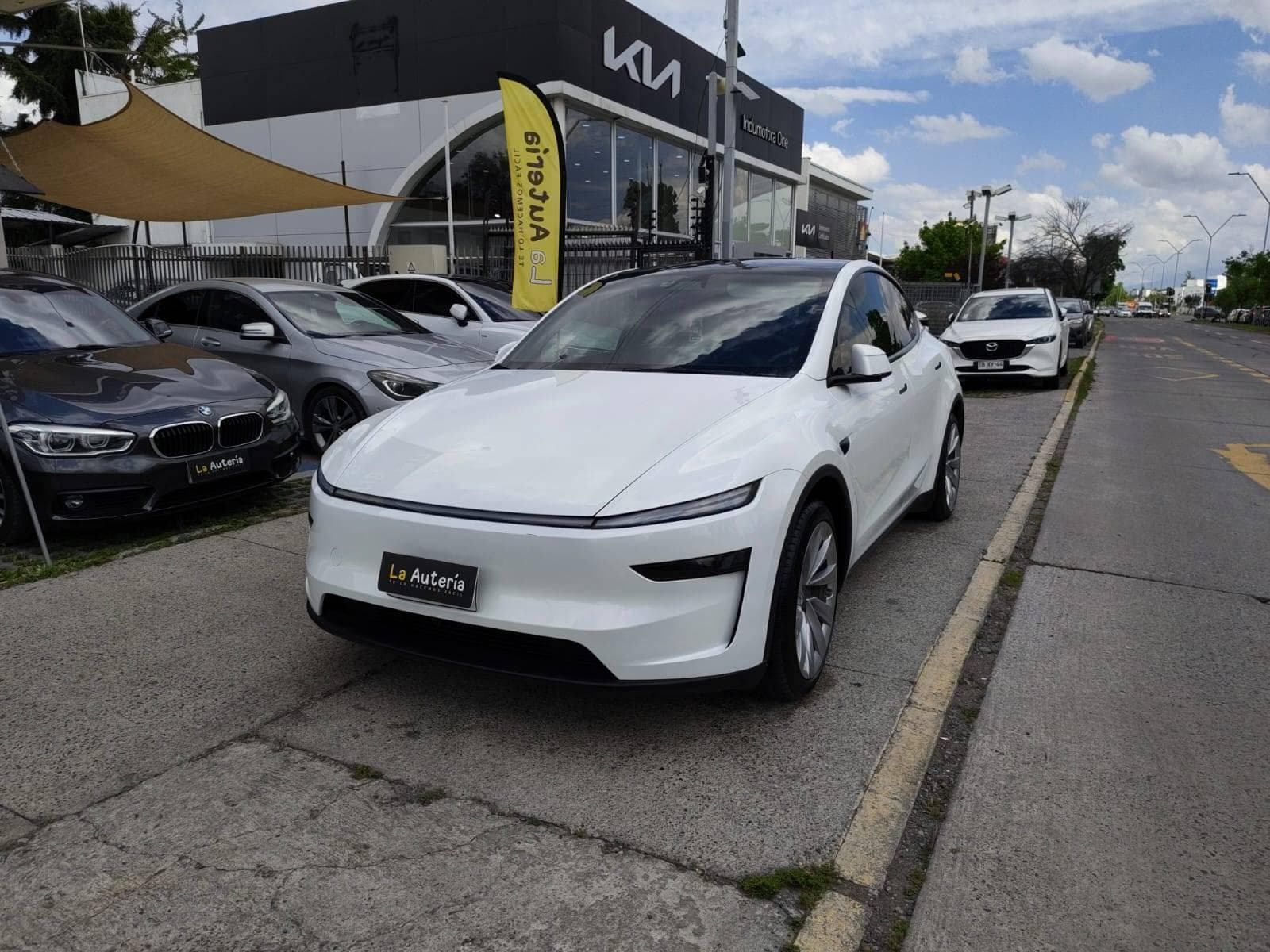 Tesla MODEL Y